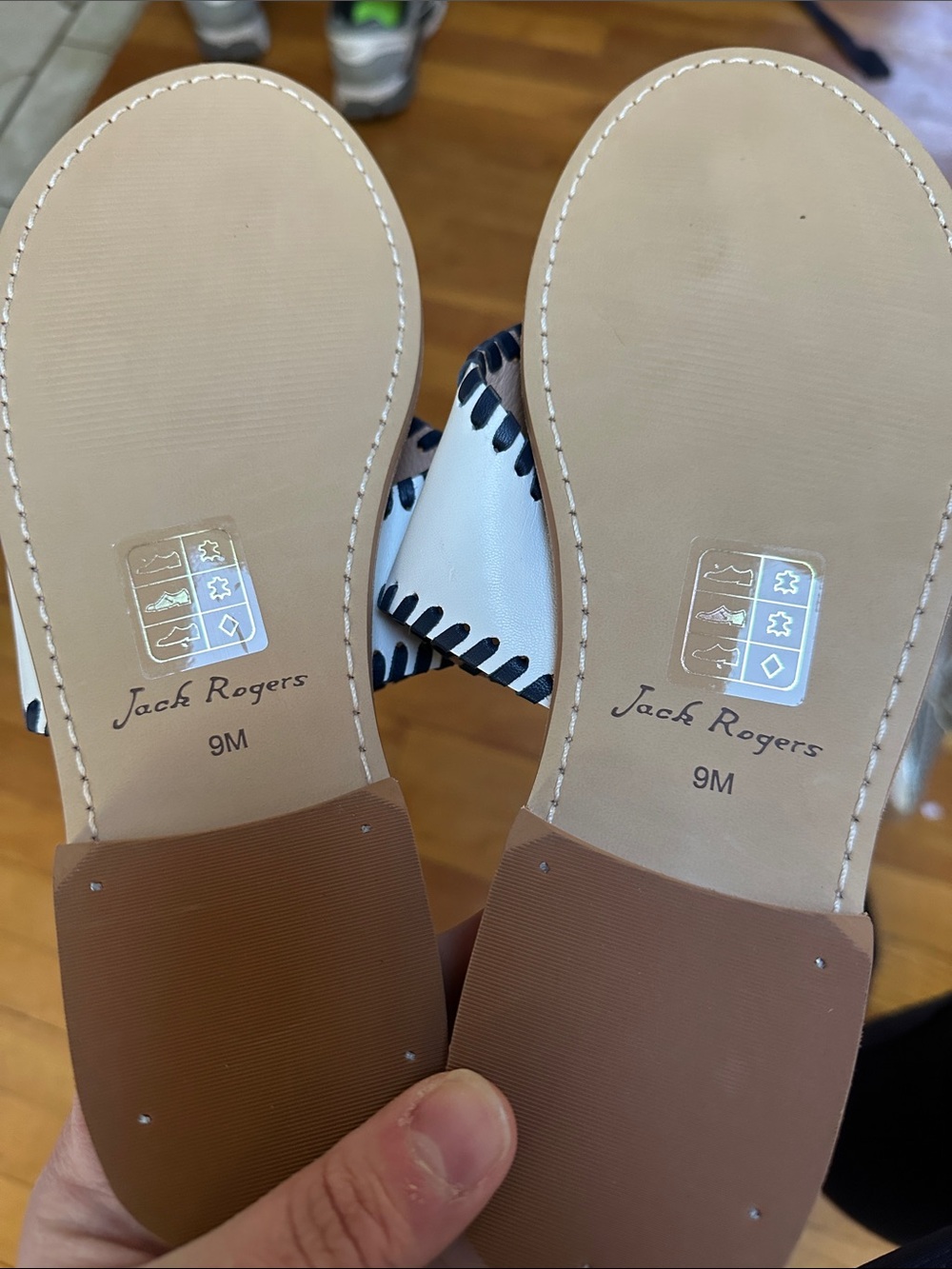 Jack Rogers Pickleball Sandals Women's 9 Thong Embroidery Whipstitch Flat NEW - Picture 2 of 4